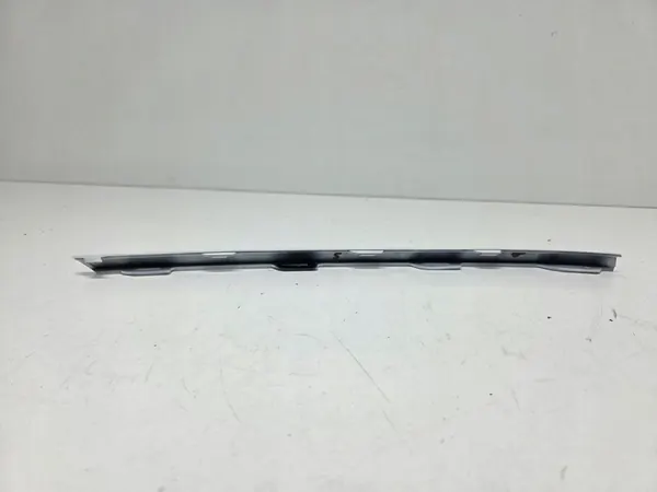 VW T-ROC Etupuskuri Trim Oikea 2GA853712A image 2