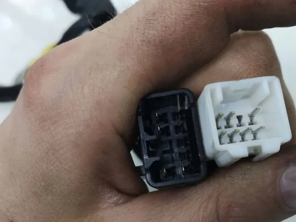 Faisceau de hayon Kia Rio OEM 916801W030T image 3
