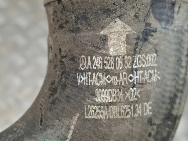 Mercedes-Benz GLA W156 Luchtkanalen A2465280682 image 6