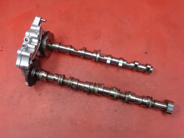 Kamaxlar Audi A5, A4 2.0 TFSI CDN 2009 06H103166G image 2