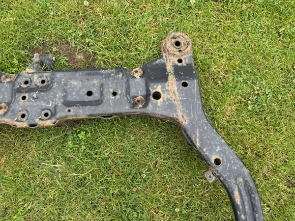 Etujousituspalkki OEM 62405-2L020 Hyundai image 10