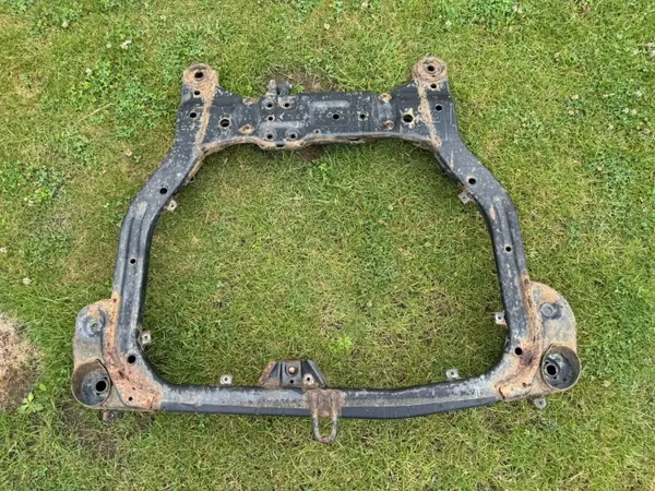 Etujousituspalkki OEM 62405-2L020 Hyundai image 7