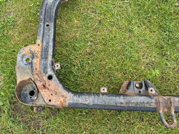 Etujousituspalkki OEM 62405-2L020 Hyundai image 8