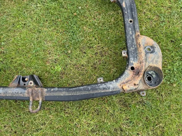 Etujousituspalkki OEM 62405-2L020 Hyundai image 9