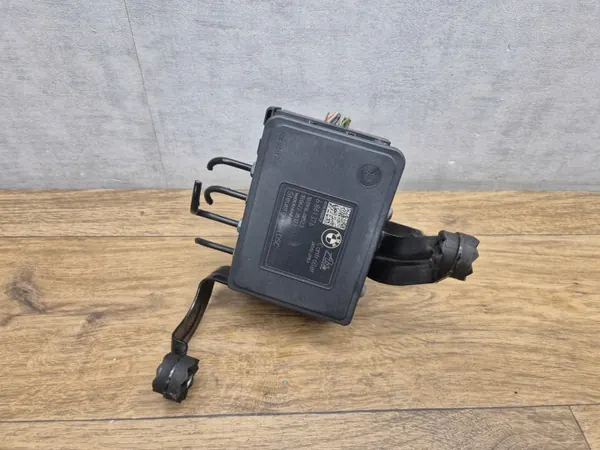 Controlador Bomba ABS BMW OEM 6861376 - Usado image 2