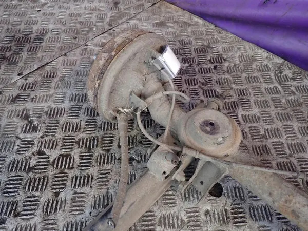 Daewoo Matiz Hinterachsbalken OEM M1082599 image 5