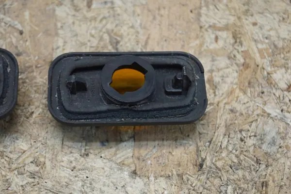 Hummer H2 katon merkkivalo OEM 16531442 image 7