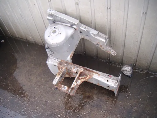 FORD FIESTA MK6 VI LIFT 05- Rail Quart Gauche Avant 62 image 3
