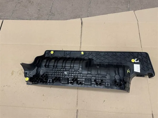 OEM R2X6-V13244-AF Couvre-marche Arrière Droit Ford Courier image 3