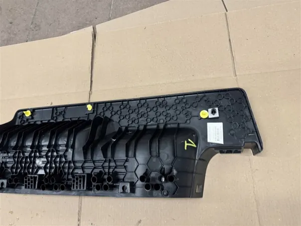 OEM R2X6-V13244-AF Couvre-marche Arrière Droit Ford Courier image 4