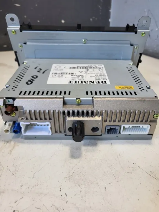 Radio Navigation Renault Clio V OEM 281158826R image 4