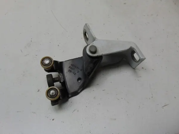 Oikea liukuoven rulla OEM 531807-F Mercedes Citan image 5