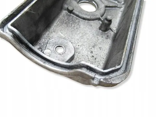 Couvercle de soupape Ford OEM BE91TC Mondeo Mk III image 4