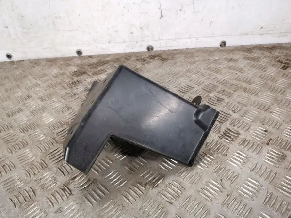 Toyota C-HR bakstötskåpsskydd OEM FBZ11498 image 3