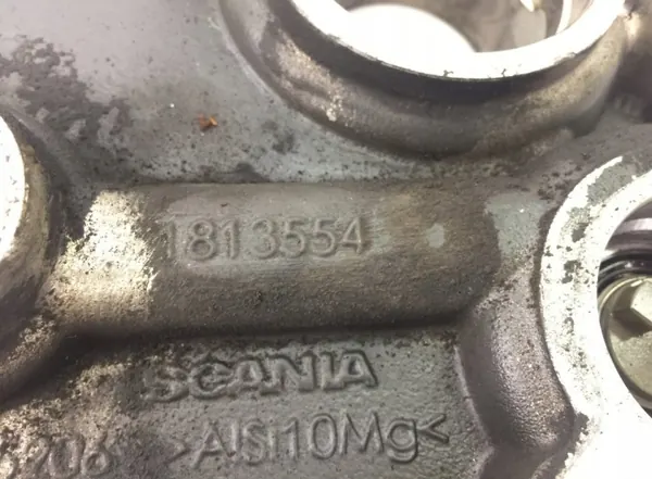 Scania Motor-Vorderabdeckung OEM 1813554 - Gebraucht image 4