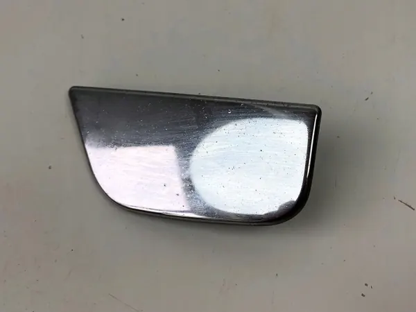 Strålkastartvättslock OEM 3U0955110B Höger Skoda Superb image 2