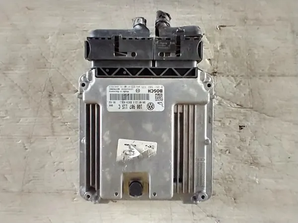 VW EOS 2.0 TFSI Moottorinohjain OEM 0261S02335 image 2