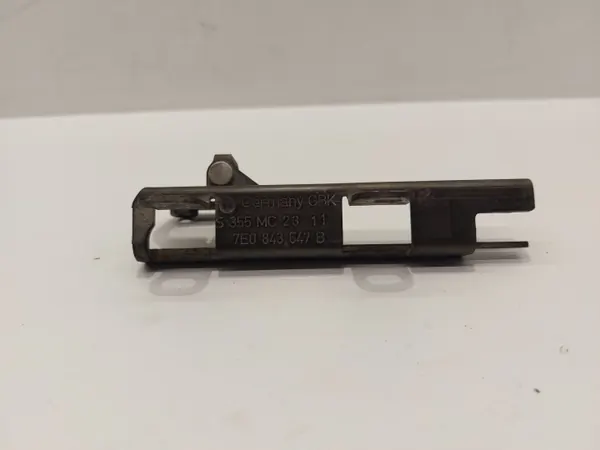 Elemento puerta lateral VW T5 OEM 7E0843647B image 5