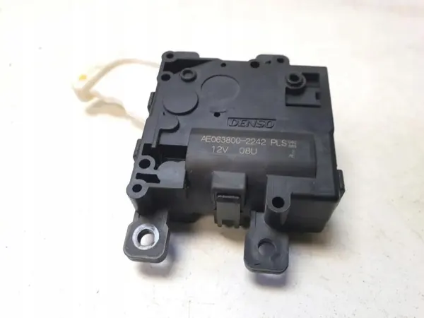 Moteur de ventilateur diffuseur Toyota OEM AE0638002242 Occasion image 2