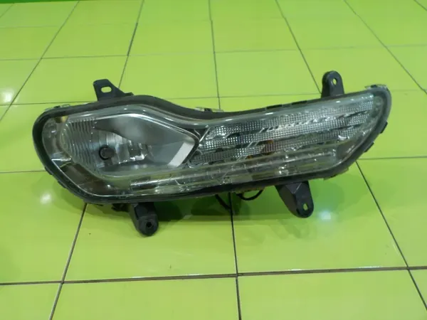 Ford Kuga MK2 Oikea Etuhehkulamppu CV44-13B220-BG image 2