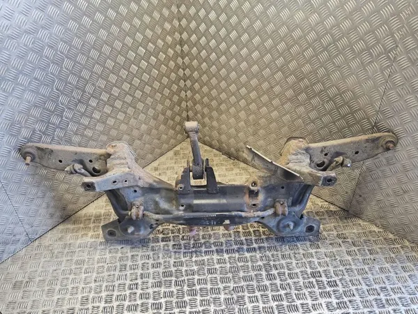 Subchasis Hyundai I10 07- OEM 62400-0X000 Usado image 2