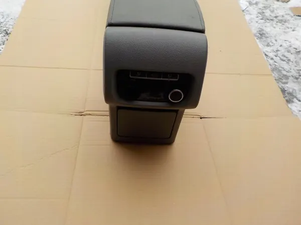 Apoio de braço túnel SEAT Alhambra II 2011 Peça OEM image 3
