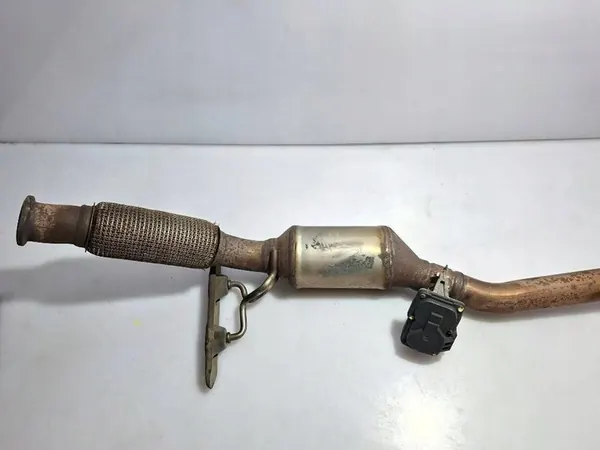Volkswagen Tiguan II 5NA 2017 2.0TDI Catalytic Converter DPF OEM image 2