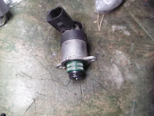 Bomba de inyección Mini Cooper F56 F55 OEM 0928400840 image 2