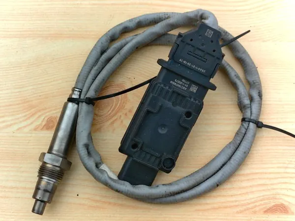 Sonde Lambda OEM 05L907807S pour VW Groupe image 2