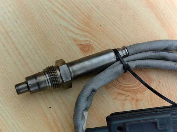 Sonde Lambda OEM 05L907807S pour VW Groupe image 5