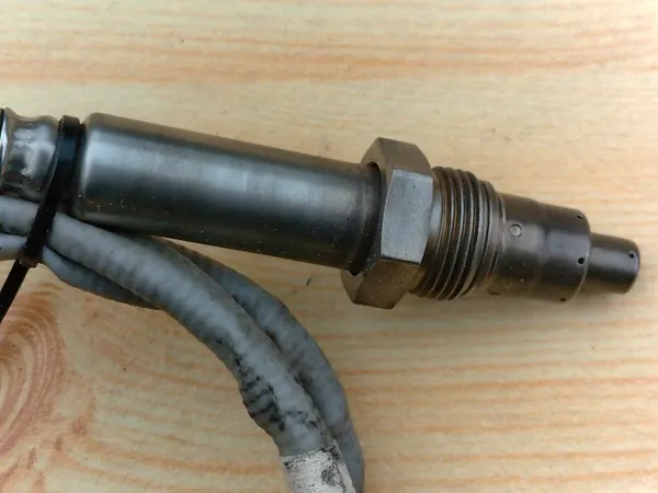 Sonde Lambda OEM 05L907807S pour VW Groupe image 7
