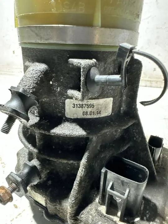Direction assistée Volvo OEM 31387595 pour V70 III image 10