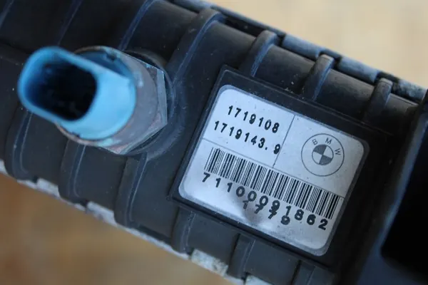 BMW Vattensradiator M44 M42 OE 1247145 1719108 image 3