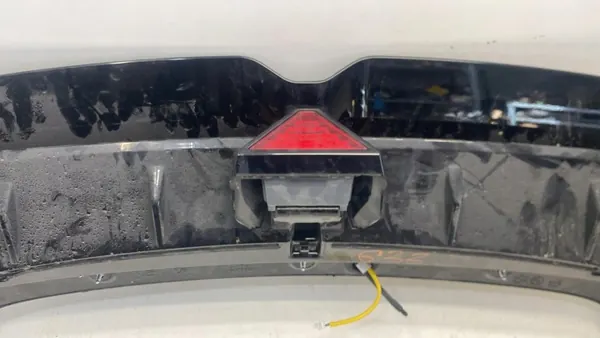 Hyundai Kona I Rear Spoiler OEM 87210-J9000 image 9