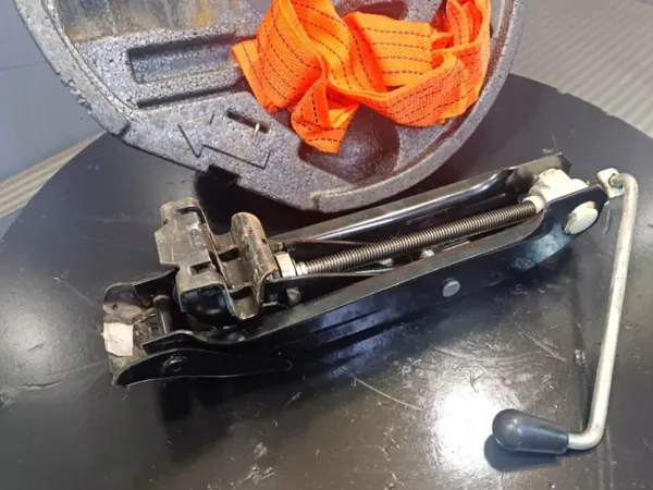 OEM Wrakowisko-28385- Lenkrad-Einsatz Reparatursatz image 3