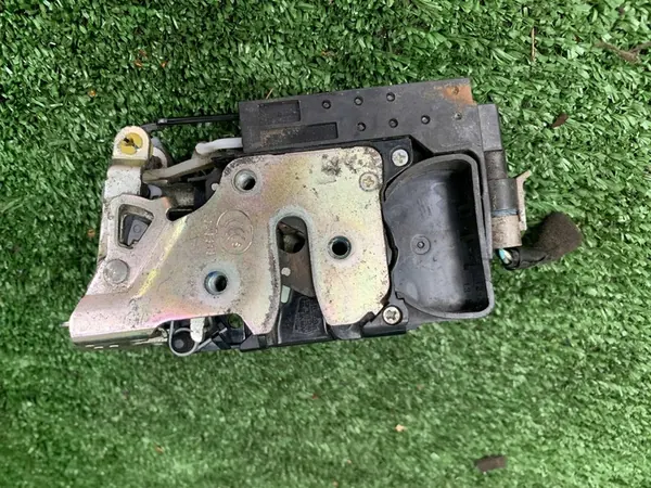 Framdörrslås Chevrolet Aveo Kalos Lacetti 96272639 image 2