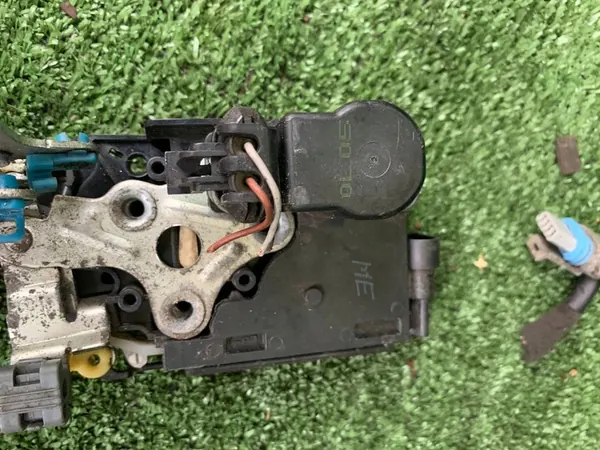 Framdörrslås Chevrolet Aveo Kalos Lacetti 96272639 image 4