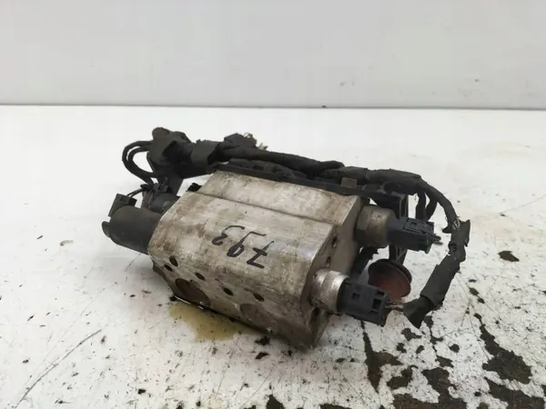 OEM 6760840 Veringscompressor BMW 6-serie E63 image 5
