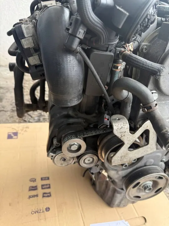 Begagnad Volkswagen motor OEM BMY för Golf V image 10