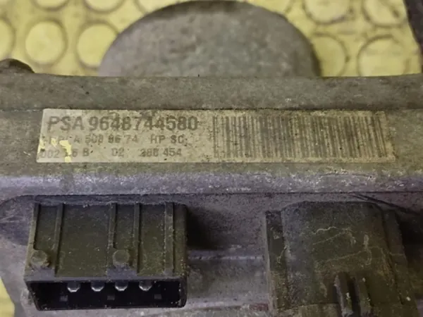 Pompe de direction assistée Peugeot 307 2.0 HDI OEM 9648744580 image 8