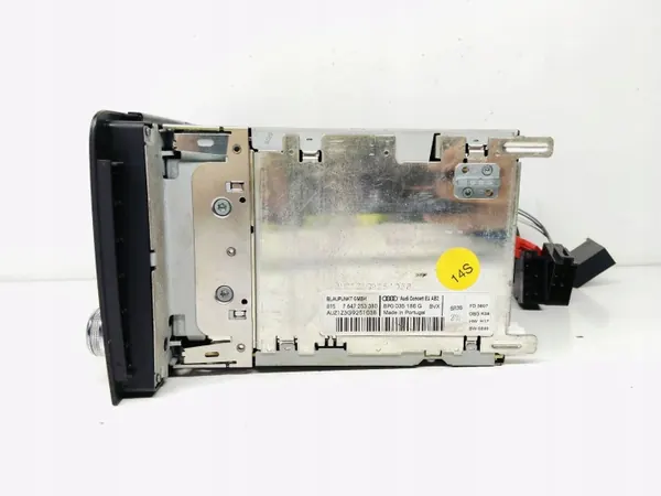 Radio CD Audi usado OEM 8P0035186G para A3 8P image 3