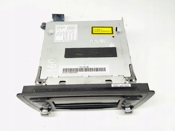 Radio CD Audi usado OEM 8P0035186G para A3 8P image 5