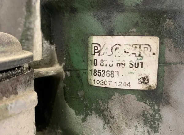 DAF Ölfiltergehäuse OEM 1834201 image 6