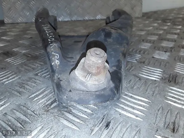 2012 Dacia Sandero Suspension Arm 1500 diesel OEM AM-532625 image 3