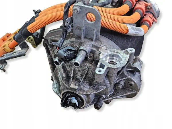 Volvo V60 PHEV Elmotor OEM P01216546 image 4