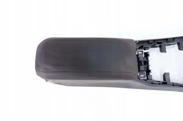 Middenconsole armsteun OEM 395249 BMW F40 1.5D image 3