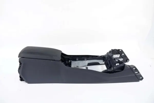 Middenconsole armsteun OEM 395249 BMW F40 1.5D image 4