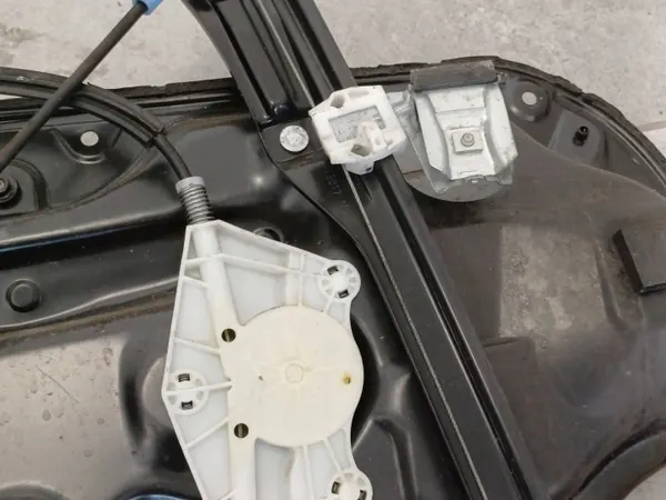 OEM DRC100487 Höger Framruta Regulator VW Golf IV image 7