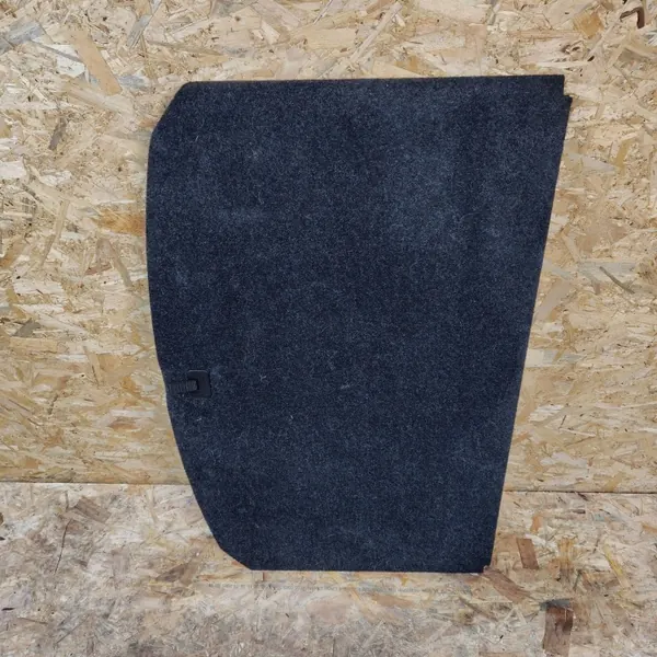 Plancher de coffre Toyota Yaris OEM 82601002 - Occasion image 2