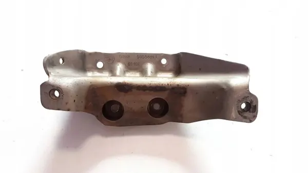 Soporte de escape Alfa Romeo OEM 50556911 - Usado image 4